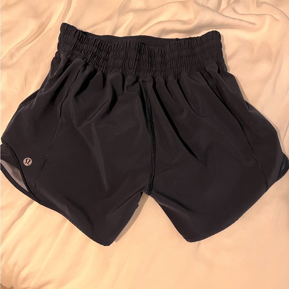 Lululemon Hotty Hot Short